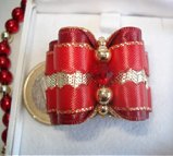 Perle criste swarovski, 4 en métal et rocailles.