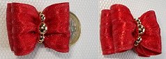 Une perle métal 6 mm, deux 4mm et rocailles.